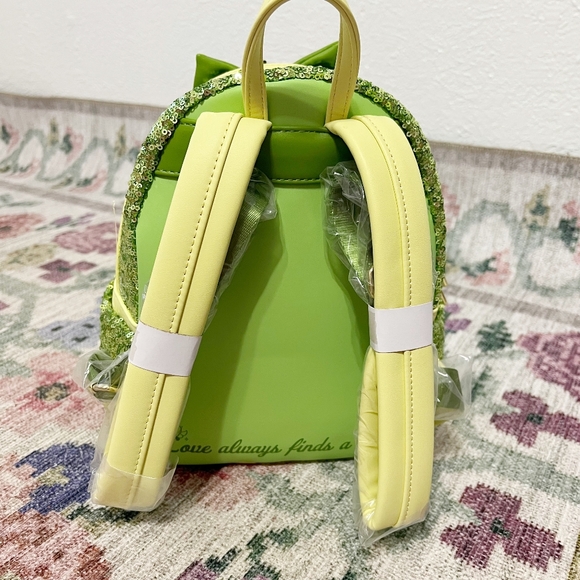 💎NEW Loungefly Disney Princess Tiana Sequins Mini Backpack FIRM - Picture 9 of 13